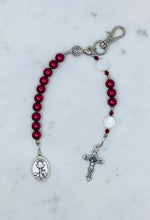 Load image into Gallery viewer, Red Sacred Heart/First Holy Communion Keychain Rosary